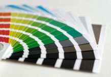 Jaka barwa światła do akwarium ciepła czy zimną? Jaka barwa światła do akwarium ciepła czy zimną?