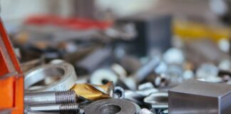 Co zrobić gdy z żelazka leci woda? Co zrobić gdy z żelazka leci woda?