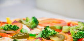 Jak się robi polewę truskawkowa? Jak się robi polewę truskawkowa?