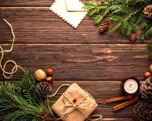 Jak zamontować deskę do prasowania na ścianie? Jak zamontować deskę do prasowania na ścianie?